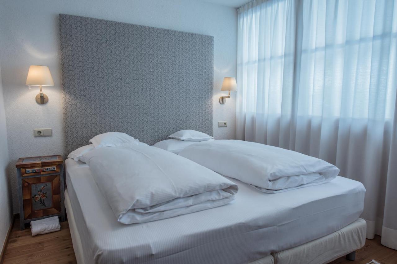 Hotel Ciasa Salares Сан-Кассиано Экстерьер фото